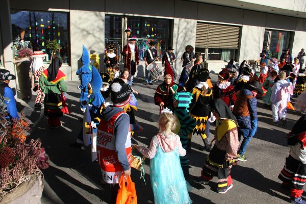 Güdelzischtig Kinderfasnacht, Bild 25