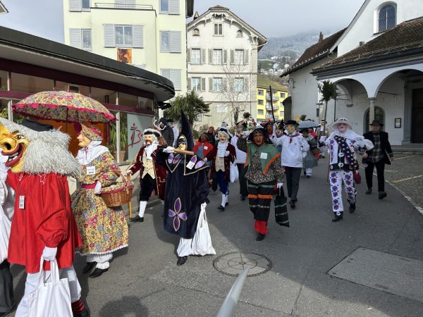 Erwachsenenpreisnüsseln Schwyz, Bild 2