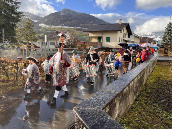Güdelzischtig Kinderfasnacht, Bild 26